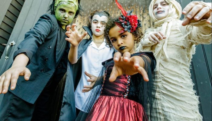 Little monsters visit The House of the Seven Gables|The House of 7 Gables at Dusk | Wicked Good Wednesdays at the Gables