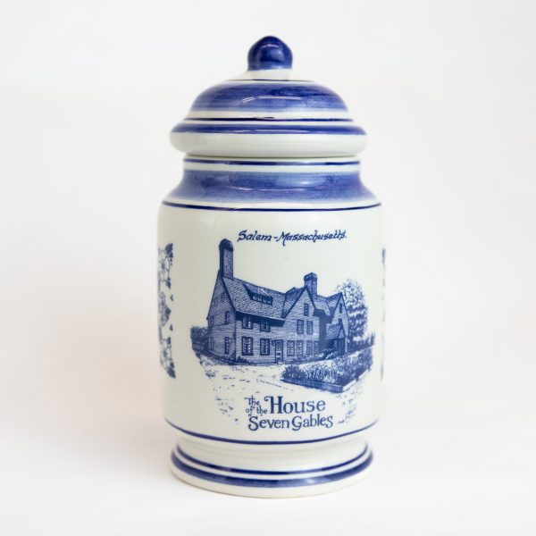 the House of the Seven Gables side of the House of the Seven Gables Delft Jar.